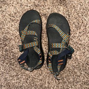 Children’s Size 6 (women’s 7.5-8) chacos